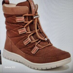 New Ryka Water Repellent Nylon Winter Boots Senna 3 in SaddleTan. Size 9